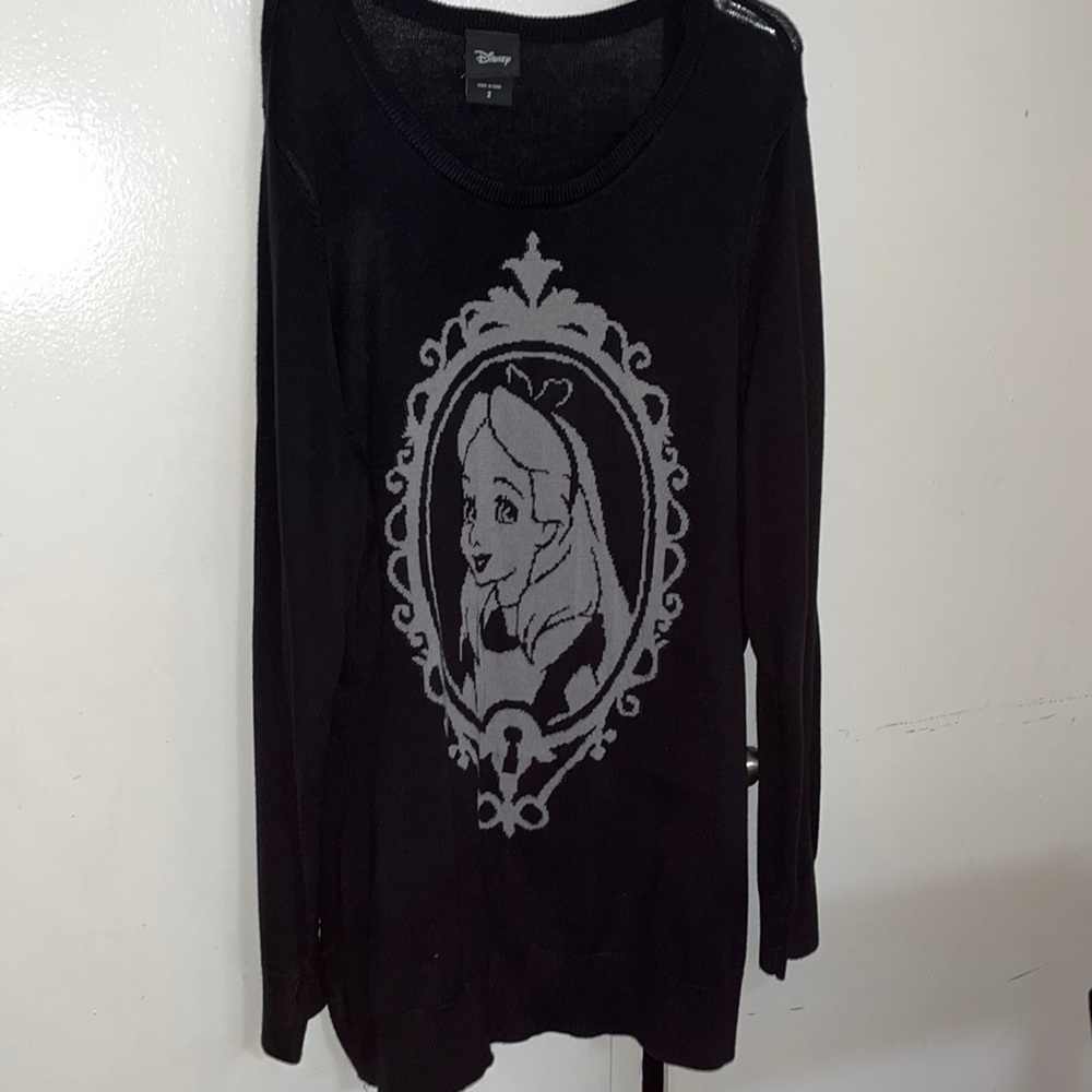 Black Alice and Wonderland Sweater size 2X